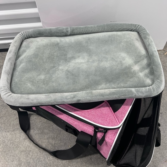 Petskd Pet Carrier, Pink & Black 17 x 13 x 9.5 Inches. Airline Approved - Picture 12 of 13